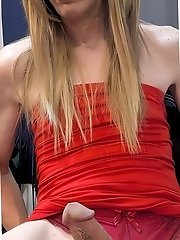 Exhibitionist sex in front of workers in a polygon just like in the movies