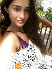 Shemale trollop likes to take the cock in mouth very much